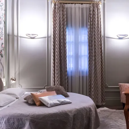 Xenon Mini-hôtel 4*